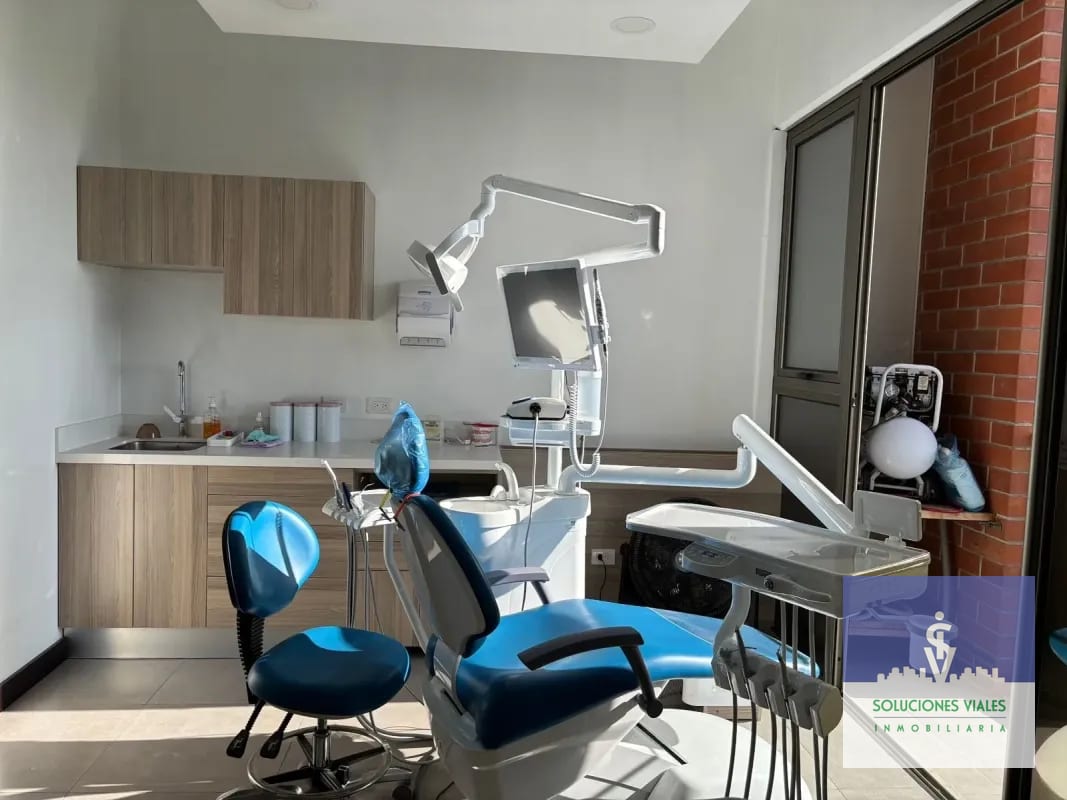 CLINICA EQUIPADA PARA DENTISTA EN ALQUILER, zona 9 — Clínica en Alquiler en HUB Reforma, Zona 9, Guatemala, Ciudad — foto 1 de 7