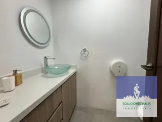 CLINICA EQUIPADA PARA DENTISTA EN ALQUILER, zona 9 — Clínica en Alquiler en HUB Reforma, Zona 9, Guatemala, Ciudad — miniatura 4 de 7
