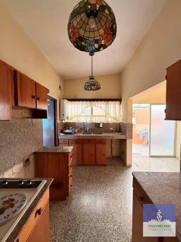 VENDO CASA DE 1 NIVEL CON JARDÍN, zona 16 — Casa en Venta en Jardines de San Isidro, Zona 16, Guatemala, Ciudad — foto 6 de 7