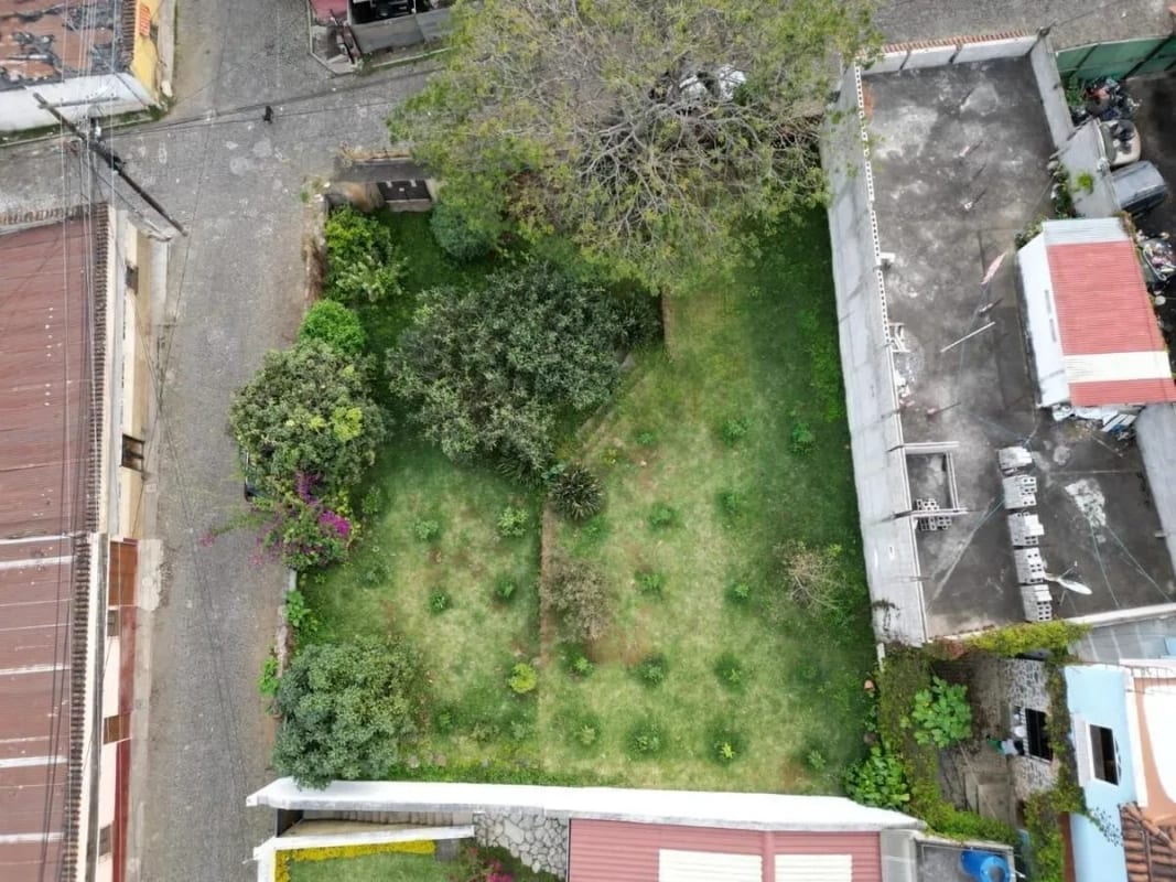San Juan del Obispo - Antigua Guatemala / Terreno en venta — Terreno en Venta en Antigua, Sacatepéquez — foto 2 de 3