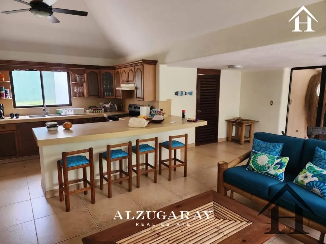REMATO casa de playa amueblada a 3kms del puente hacía Monterrico — Casa vacacional en Venta en Iztapa, Escuintla — foto 9 de 11