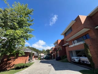 CASA VENTA MUXBAL CONDOMINIO EL CARMEN, 390 MTS2, 4 DORMITORIOS CASA UNO CON SU BAÑO, CERCA COLEGIO MONTESSORI $525,000 — Casa en Venta en Muxbal, Guatemala, Ciudad — miniatura 12 de 13