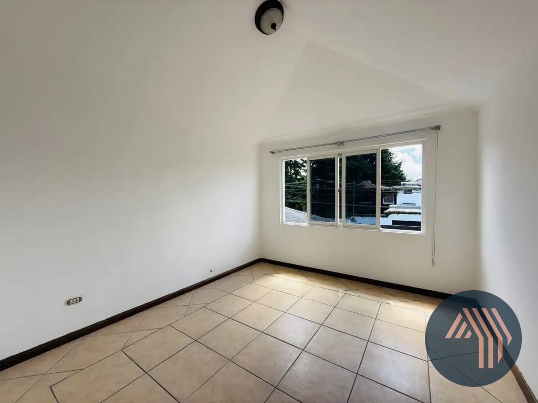 VENTA DE HERMOSA CASA - SAN ANTONIO, KM 16.5 CES — Casa en Venta en San Antonio, Carretera a El Salvador, Guatemala, Ciudad — foto 16 de 17