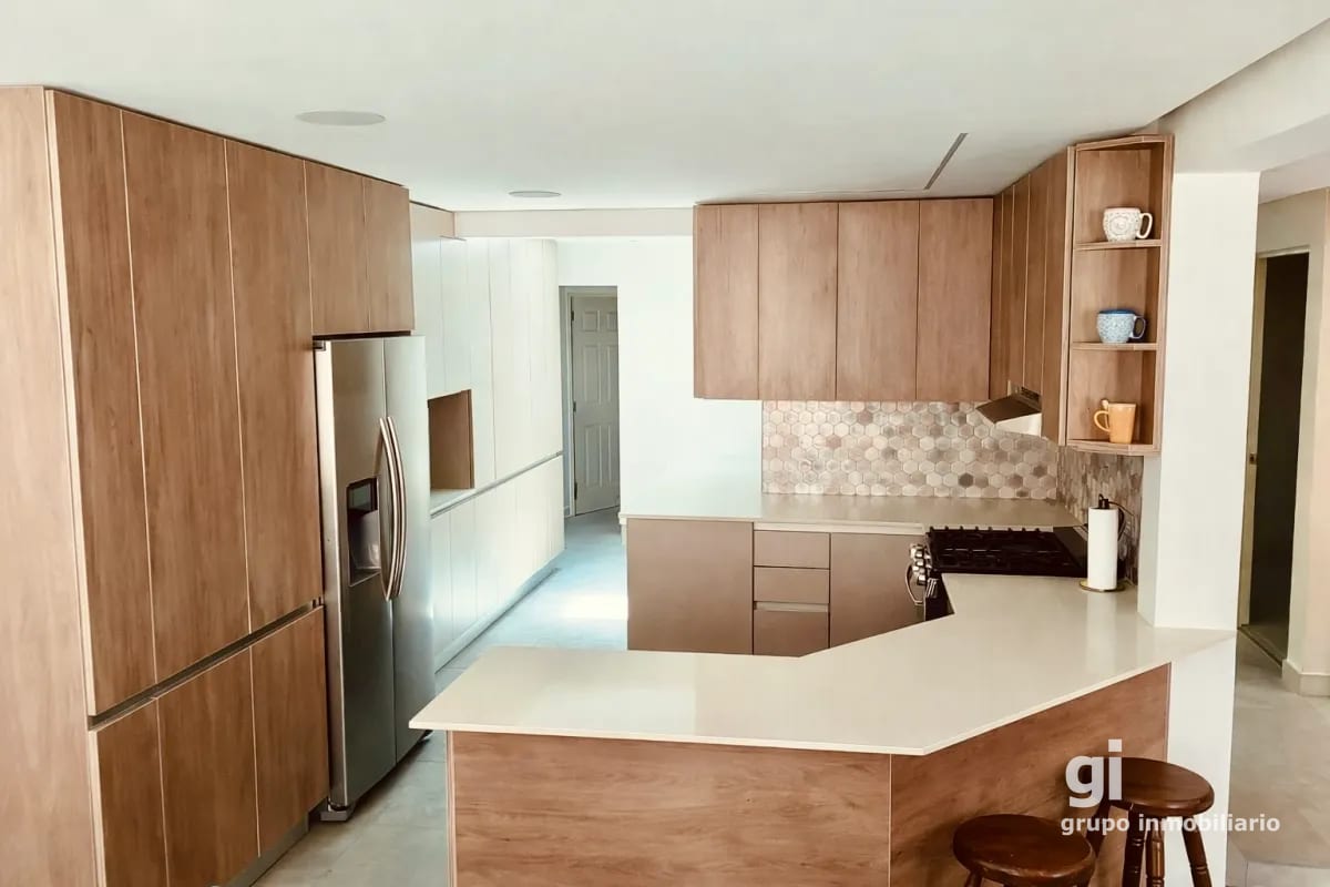 Linda Casa Remodelada en Zona 13 — Casa en Alquiler en Zona 13, Guatemala, Ciudad — foto 1 de 5