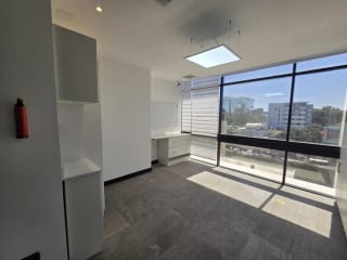 Se Alquila Local en Renovati, Zona 10. — Local en Alquiler en Renovati, Zona 10, Guatemala, Ciudad — miniatura 9 de 16