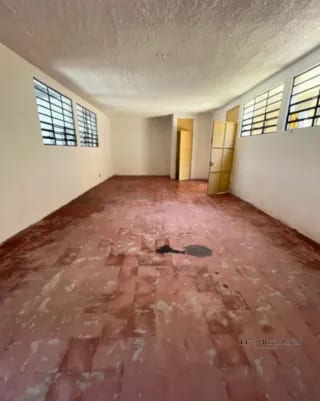 CASA EN VENTA EN ZONA 4 DE MIXCO, PARA USO COMERCIAL — Casa en Venta en Zona 4 Mixco, Guatemala, Ciudad — miniatura 9 de 10