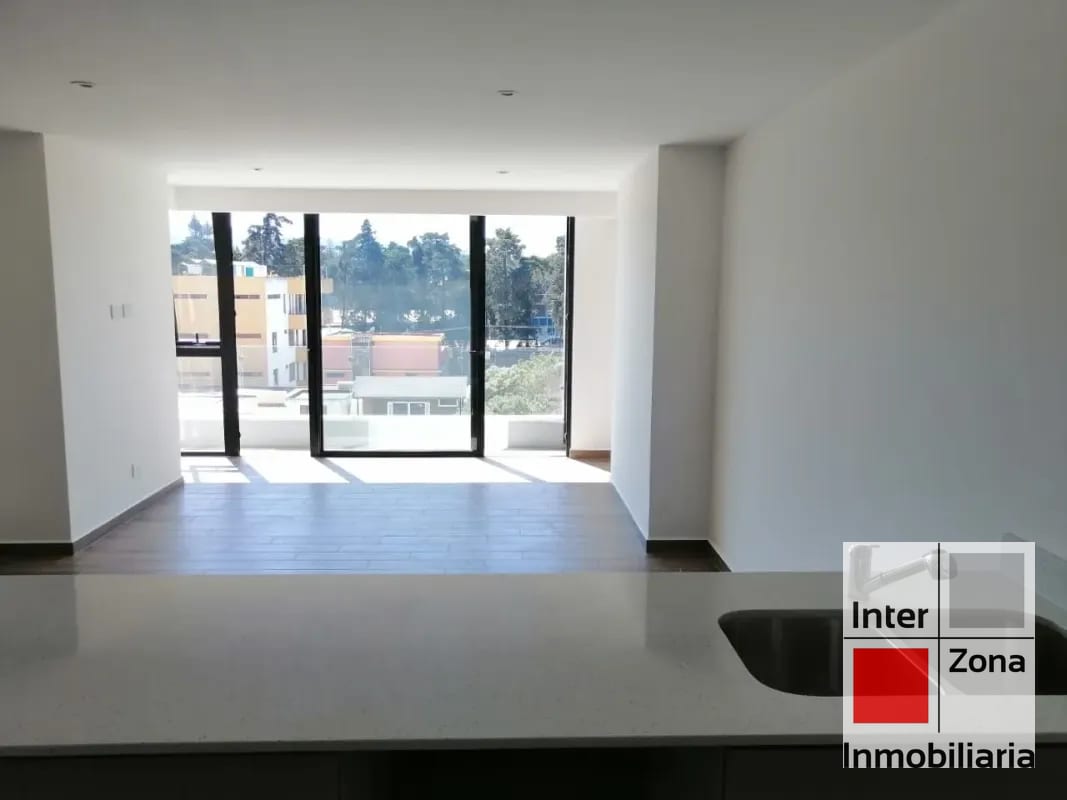 Apartamento en renta. Parque 15, Zona 15 — Apartamento en Alquiler en Parque 15, Zona 15, Guatemala, Ciudad — foto 1 de 13