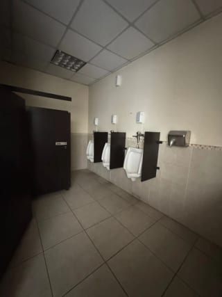 Renta de inmueble multi-usos ubicado en San Miguel Petapa — Edificio en Alquiler en San Miguel Petapa, Guatemala, Ciudad — miniatura 2 de 16