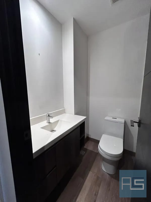 Amplio apartamento en venta de 2 hab en zona 10 — Apartamento en Venta en Zona 10, Guatemala, Ciudad — foto 11 de 17