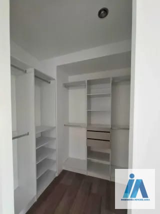 APARTAMENTO EN ALQUILER📍Edificio Brickell, Zona 16 Ideal para quienes buscan un hogar contemporáneo — Apartamento en Alquiler en Zona 16, Guatemala, Ciudad — miniatura 3 de 8