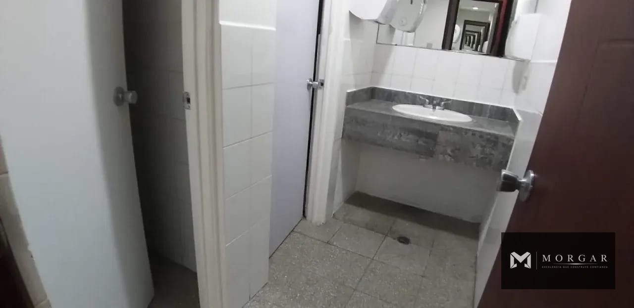 Oficina amueblada zona 14 — Oficina en Alquiler en Columbus Center, Zona 14, Guatemala, Ciudad — foto 3 de 16