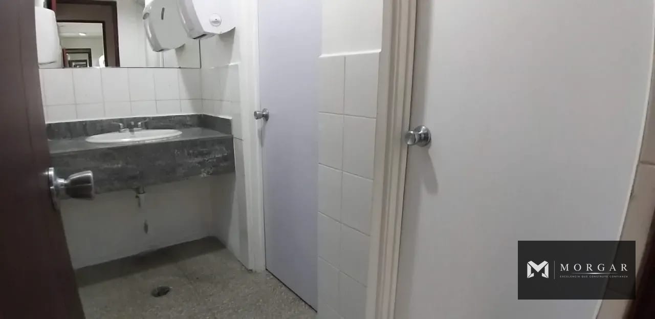 Oficina amueblada zona 14 — Oficina en Alquiler en Columbus Center, Zona 14, Guatemala, Ciudad — foto 2 de 16