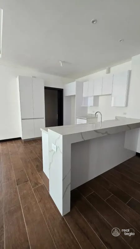APARTAMENTO EN LIRIOS DE CAYALÁ ZONA 16 — Apartamento en Alquiler en Zona 16, Guatemala, Ciudad — foto 1 de 12