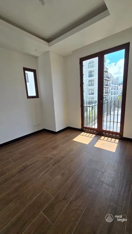 APARTAMENTO EN LIRIOS DE CAYALÁ ZONA 16 — Apartamento en Alquiler en Zona 16, Guatemala, Ciudad — foto 5 de 12