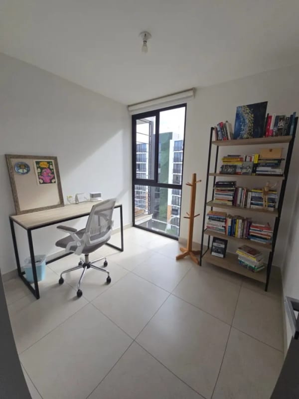 Apartamento en renta zona 14 — Apartamento en Alquiler en Zona 14, Guatemala, Ciudad — foto 2 de 5