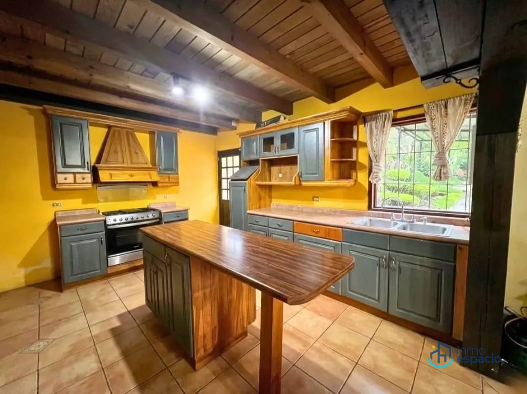 Casa en Venta – Colinas de San Lucas, Choacorral, Sacatepéquez — Casa en Venta en San Lucas Sacatepéquez, Sacatepéquez — foto 8 de 17