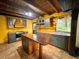 Casa en Venta – Colinas de San Lucas, Choacorral, Sacatepéquez — Casa en Venta en San Lucas Sacatepéquez, Sacatepéquez — miniatura 8 de 17