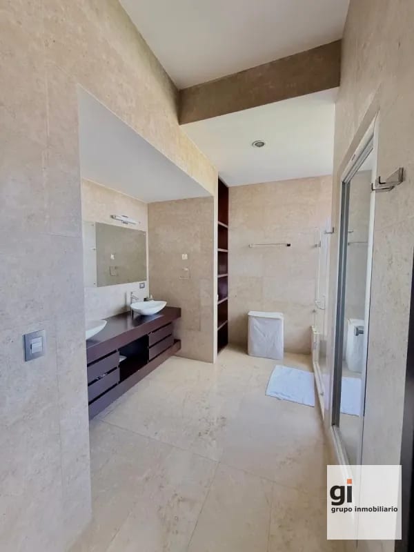 Penthouse de Lujo de 2 Niveles en Zona 10 — Apartamento en Venta en Santa Sofía, Zona 10, Guatemala, Ciudad — foto 5 de 8