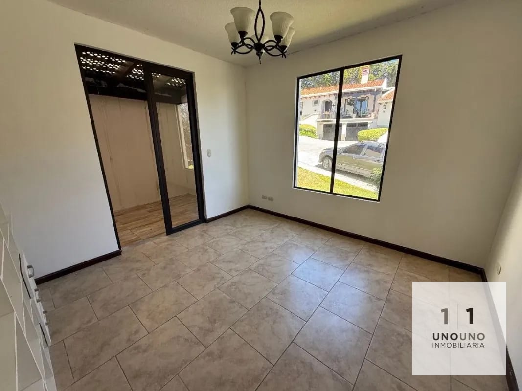 Casa en venta en Lazos de Fraijanes — Casa en Venta en Lazos de Fraijanes, Carretera a El Salvador, Guatemala, Ciudad — foto 7 de 10