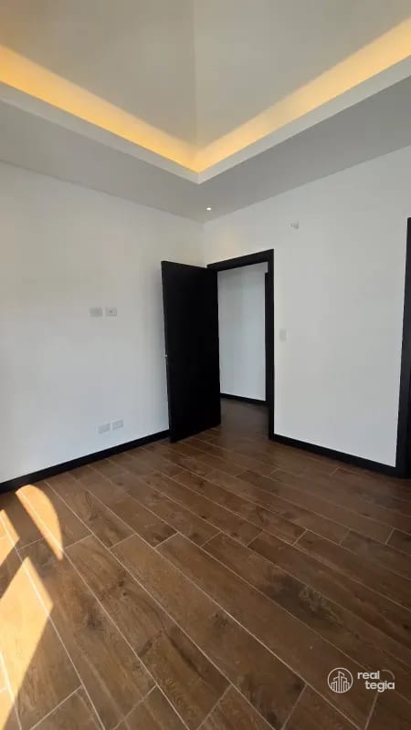 APARTAMENTO LIRIOS IV DE CAYALÁ ZONA 16 — Apartamento en Alquiler en Zona 16, Guatemala, Ciudad — foto 8 de 14