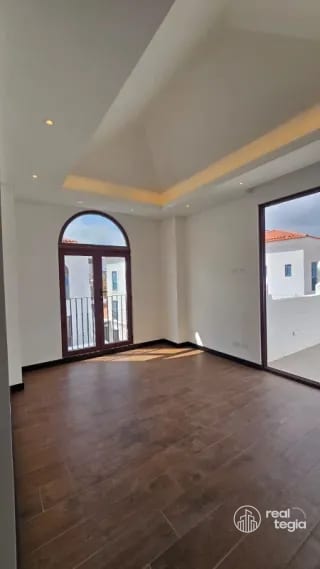 APARTAMENTO LIRIOS IV DE CAYALÁ ZONA 16 — Apartamento en Alquiler en Zona 16, Guatemala, Ciudad — miniatura 5 de 14