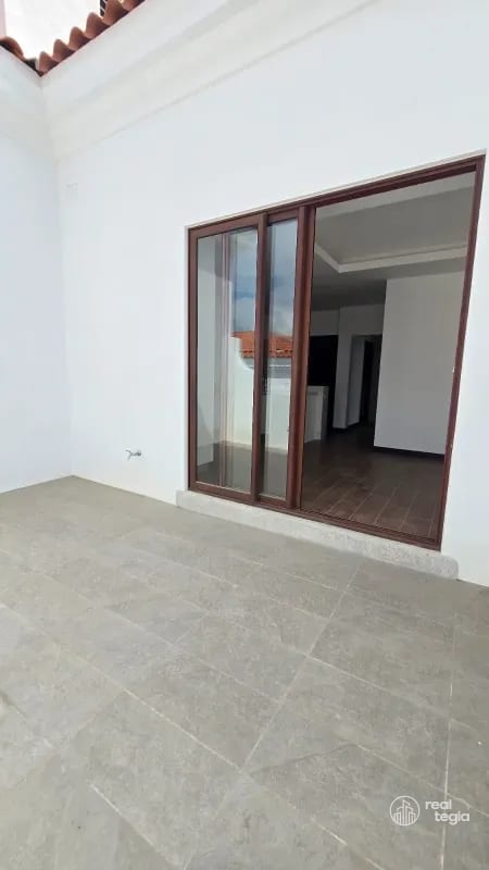 APARTAMENTO LIRIOS IV DE CAYALÁ ZONA 16 — Apartamento en Alquiler en Zona 16, Guatemala, Ciudad — foto 2 de 14