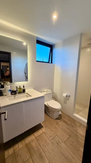 Apartamento en alquiler, Edificio Aure, zona 13 — Apartamento en Alquiler en Aure, Zona 13, Guatemala, Ciudad — miniatura 4 de 9