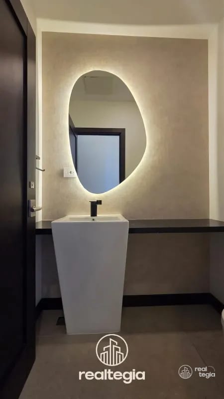 APARTAMENTO OLMOS DE CAYALÁ ZONA 16 — Apartamento en Venta en Zona 16, Guatemala, Ciudad — foto 3 de 11
