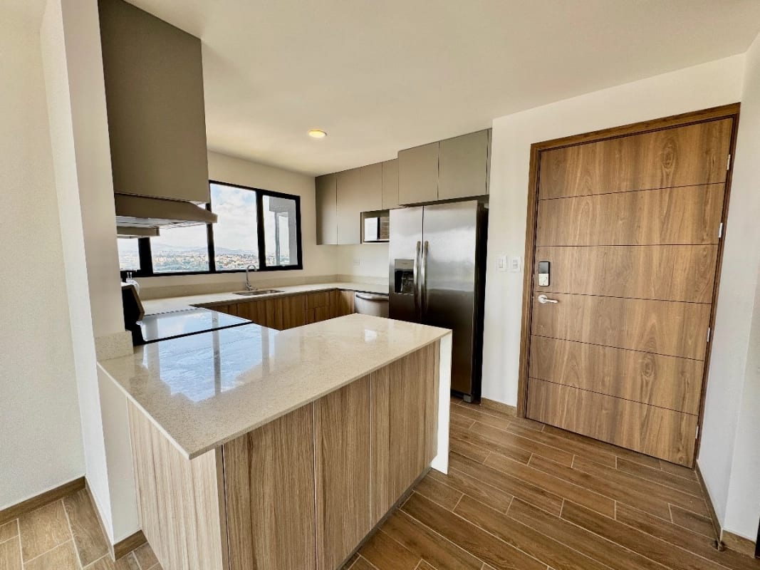Apartamento en venta para amantes de las vistas y los aviones — Apartamento en Venta en Zona 14, Guatemala, Ciudad — foto 15 de 17