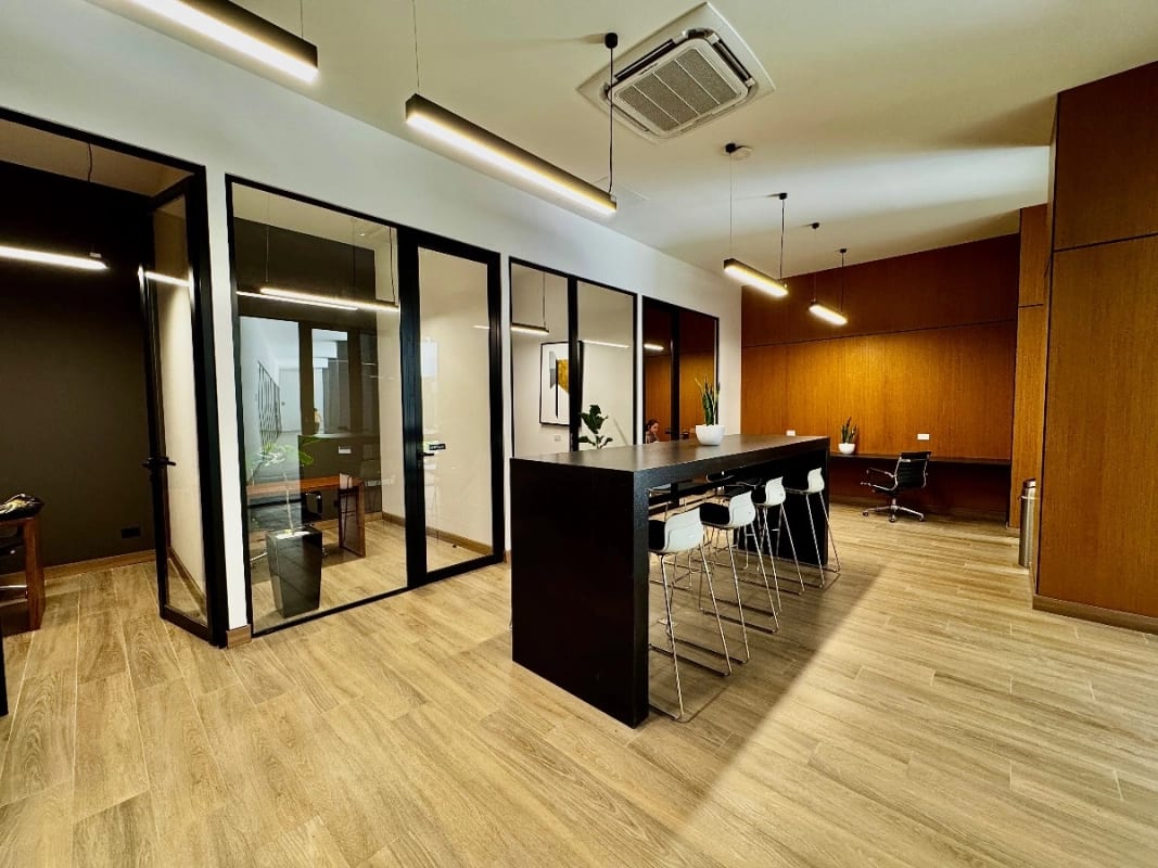 Apartamento en venta para amantes de las vistas y los aviones — Apartamento en Venta en Zona 14, Guatemala, Ciudad — foto 2 de 17