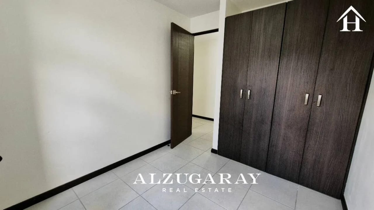 APTO. ACOGEDOR E ILUMINADO 3 HAB. / CONDADO NARANJO — Apartamento en Alquiler en Condado Naranjo, Zona 4 Mixco, Guatemala, Ciudad — foto 5 de 9