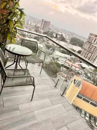 Zona 11 • Apartamento Amueblado en Renta • Edificio Aralia 1 — Apartamento en Alquiler en Aralia Mariscal, Zona 11, Guatemala, Ciudad — miniatura 2 de 13