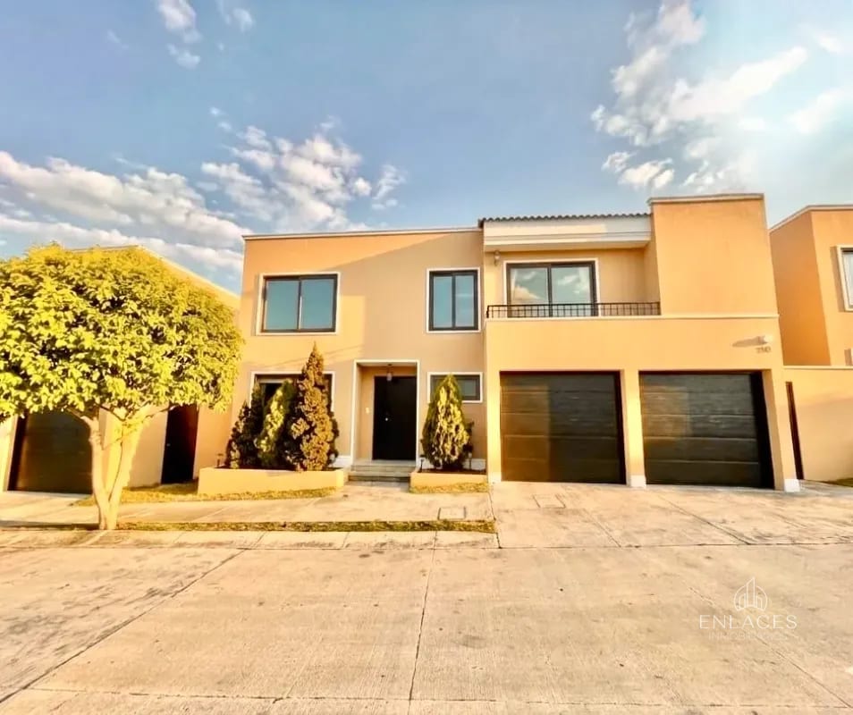Km 21.5 Carretera a El Salvador • Casa en Renta/Venta • Cumbres de La Arboleda — Casa en Alquiler en Cumbres de La Arboleda, Carretera a El Salvador, Guatemala, Ciudad — foto 1 de 15