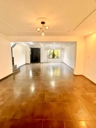 Km 21.5 Carretera a El Salvador • Casa en Renta/Venta • Cumbres de La Arboleda — Casa en Alquiler en Cumbres de La Arboleda, Carretera a El Salvador, Guatemala, Ciudad — miniatura 14 de 15