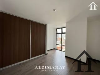 GANGA apartamento nivel alto zona 10 Edif IQ10 — Apartamento en Venta en IQ10, Zona 10, Guatemala, Ciudad — miniatura 7 de 10