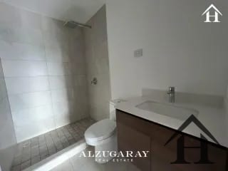 GANGA apartamento nivel alto zona 10 Edif IQ10 — Apartamento en Venta en IQ10, Zona 10, Guatemala, Ciudad — miniatura 2 de 10