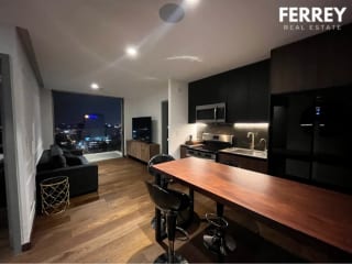 Apartamento amueblado para ESTRENAR en renta en zona 10 Edificio Atarah — Apartamento en Alquiler en Atarah, Zona 10, Guatemala, Ciudad — miniatura 1 de 12