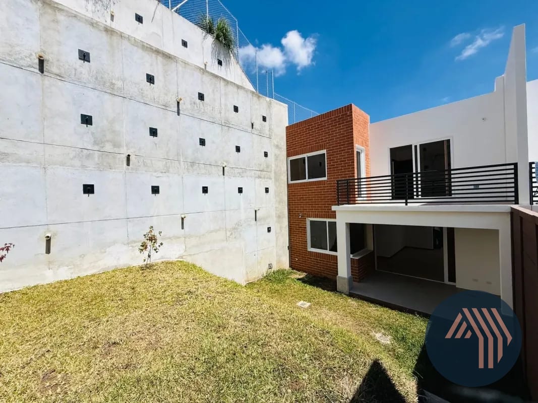 VENTA DE CASAS PARA ESTRENAR - TRIVENTO, KM 18.5 CES — Casa en Venta en Trivento, Carretera a El Salvador, Guatemala, Ciudad — foto 8 de 17