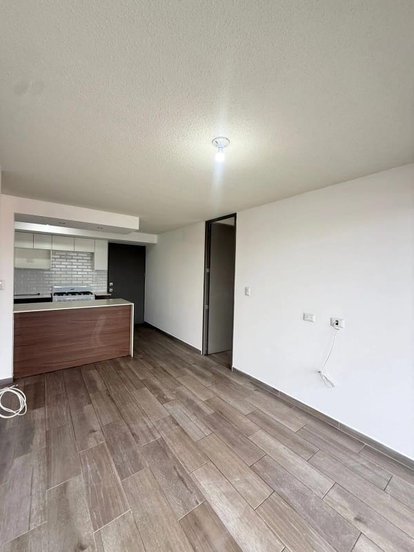 Hermoso Apartamento con Balcón en Venta — Apartamento en Venta en Zona 11, Guatemala, Ciudad — foto 3 de 8