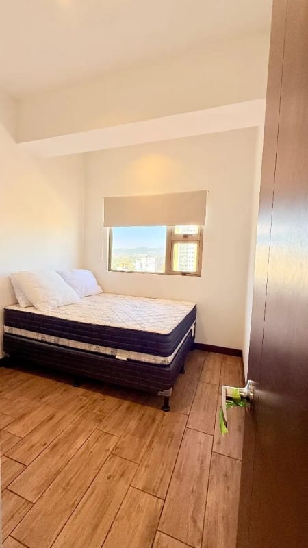 Apartamento amueblado en Renta!! zona 10 — Apartamento en Alquiler en Zona 10, Guatemala, Ciudad — foto 3 de 5
