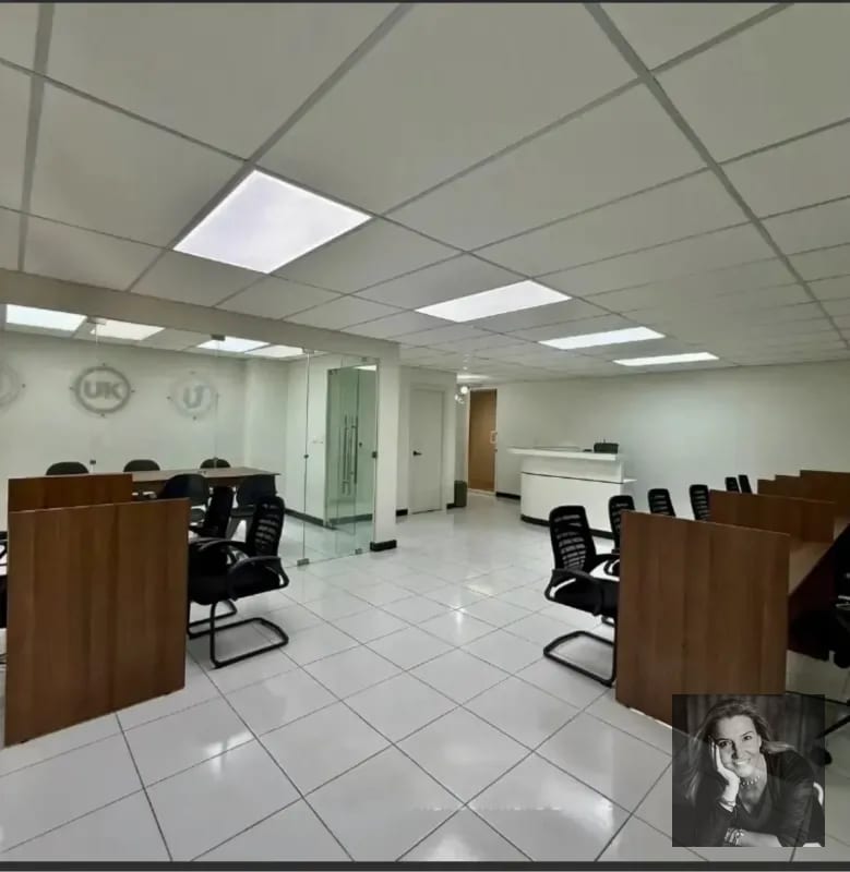 OFICINA NUEVA AMUEBLADA EN RENTA – EDIFICIO 01010, ZONA 10 — Oficina en Alquiler en Zona 10, Guatemala, Ciudad — foto 1 de 6