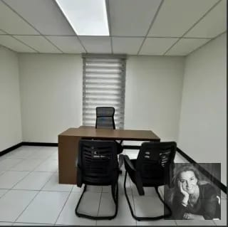OFICINA NUEVA AMUEBLADA EN RENTA – EDIFICIO 01010, ZONA 10 — Oficina en Alquiler en Zona 10, Guatemala, Ciudad — miniatura 5 de 6