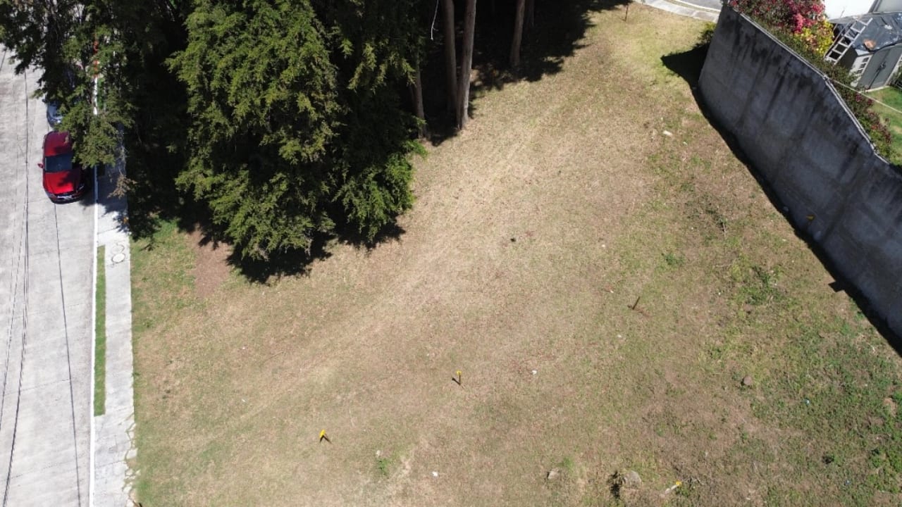 Terreno en venta en residencial Los Manantiales carretera a San José Pinula — Terreno en Venta en Los Manantiales, Carretera a El Salvador, Guatemala, Ciudad — foto 1 de 4