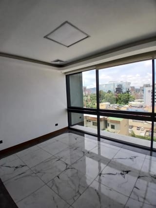 Clínica u Oficina en Renta — Clínica en Alquiler en Zona 10, Guatemala, Ciudad — miniatura 1 de 10