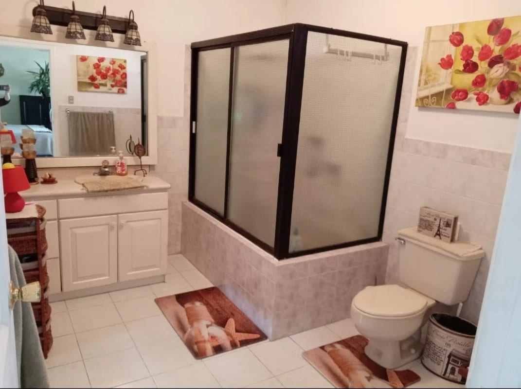 Vendo linda casa en zona 10, a cuadras de los Próceres. — Casa en Venta en Zona 10, Guatemala, Ciudad — foto 5 de 17
