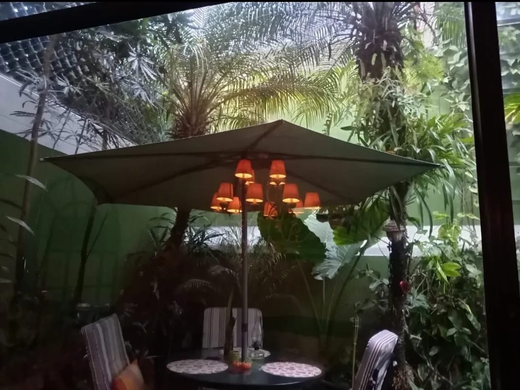 Vendo linda casa en zona 10, a cuadras de los Próceres. — Casa en Venta en Zona 10, Guatemala, Ciudad — foto 3 de 17