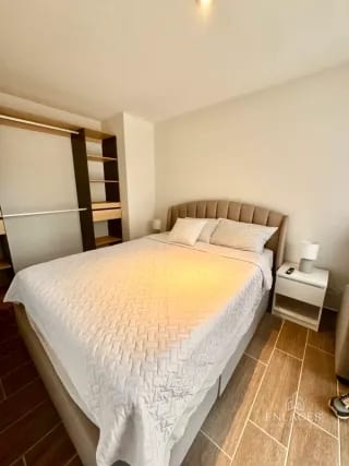 Zona 7 • Apartamento Amueblado en Venta • Parque Mateo — Apartamento en Venta en Parque Mateo, Zona 7, Guatemala, Ciudad — miniatura 4 de 16