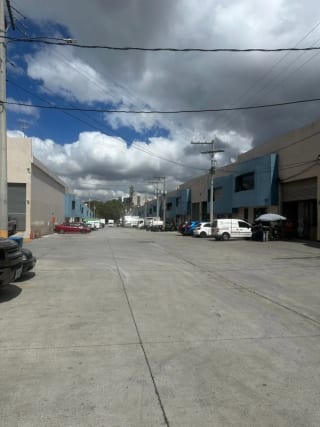 RENTA OFIBODEGA EN EL CONDADO NARANJO — Bodega / Ofibodega en Alquiler en Condado Naranjo, Zona 4 Mixco, Guatemala, Ciudad — miniatura 1 de 5