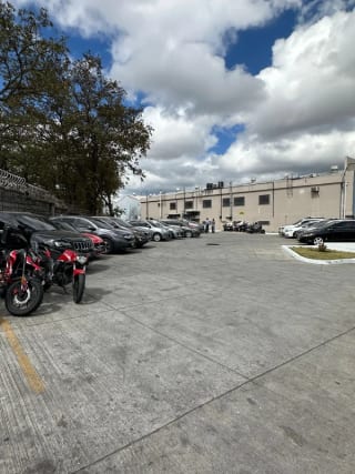 RENTA OFIBODEGA EN EL CONDADO NARANJO — Bodega / Ofibodega en Alquiler en Condado Naranjo, Zona 4 Mixco, Guatemala, Ciudad — miniatura 2 de 5