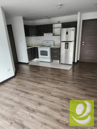Apartamento en venta en Edificio de la Zona 7 de Guatemala — Apartamento en Venta en Zona 7, Guatemala, Ciudad — miniatura 1 de 7